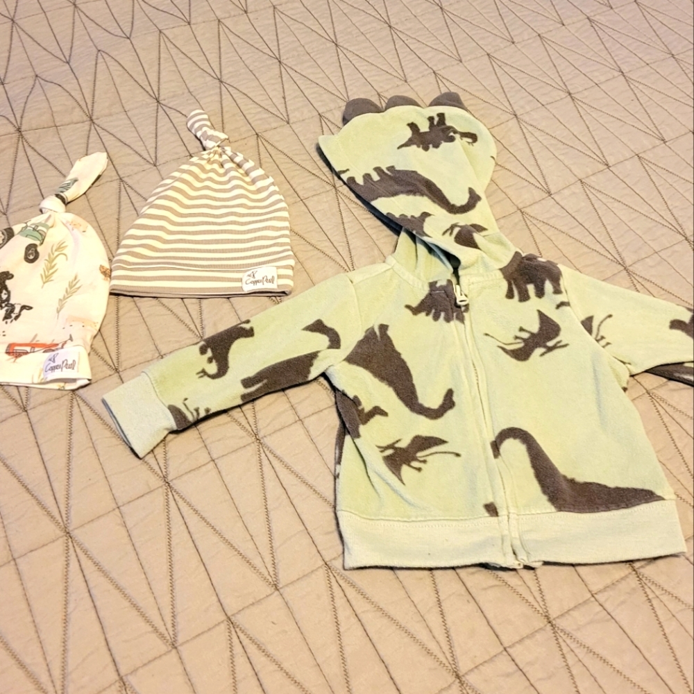 Carter's Infant Zipup Dinosaur Hoodie & Beanies- 3 Months